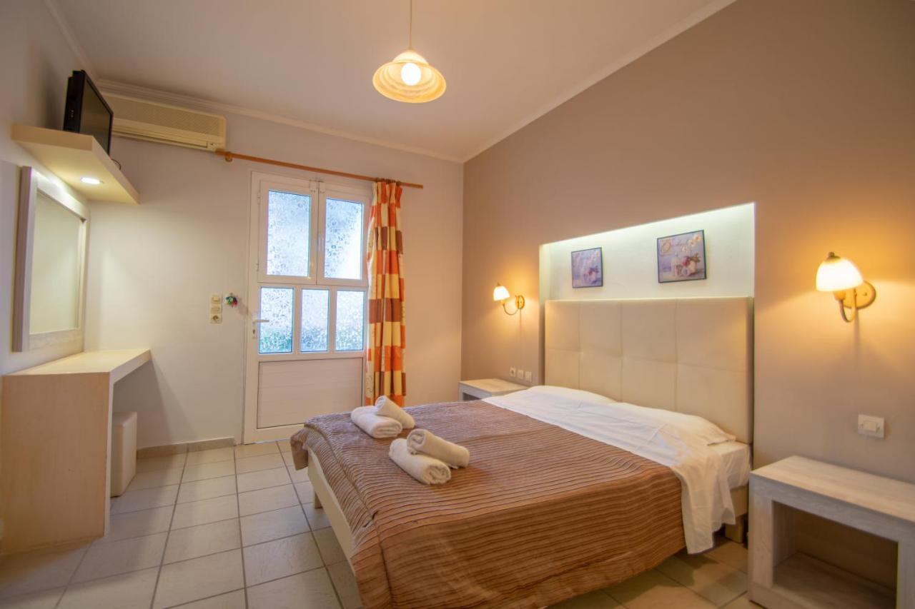 Agoulos Beach Hotel Аргасі Екстер'єр фото