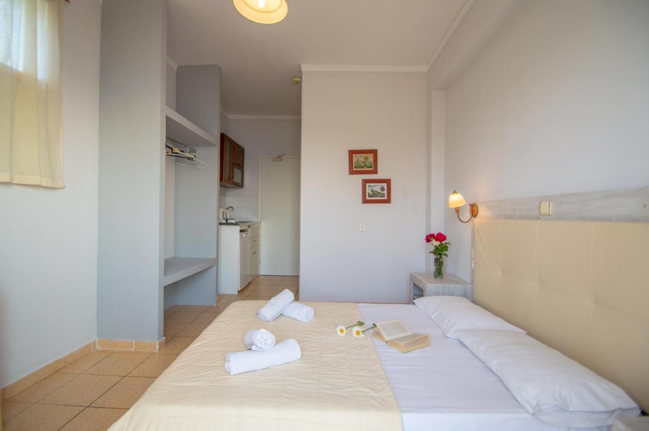 Agoulos Beach Hotel Аргасі Екстер'єр фото